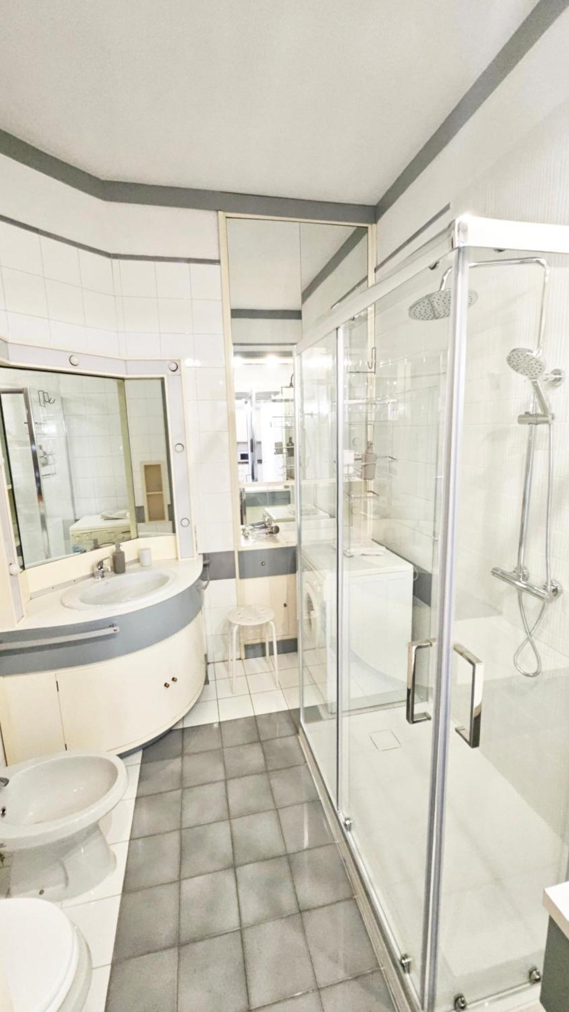 Apartamento Air Conditioned Little Penthouse With Terrace In Rome Roma